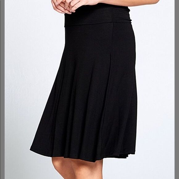 Black Knit Swing Skirt NWOT - Picture 3 of 9